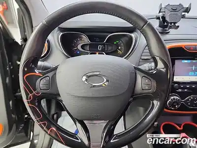 Renault QM3 2015 1.5 Автомат в Москве № 152664, миниатюра 9