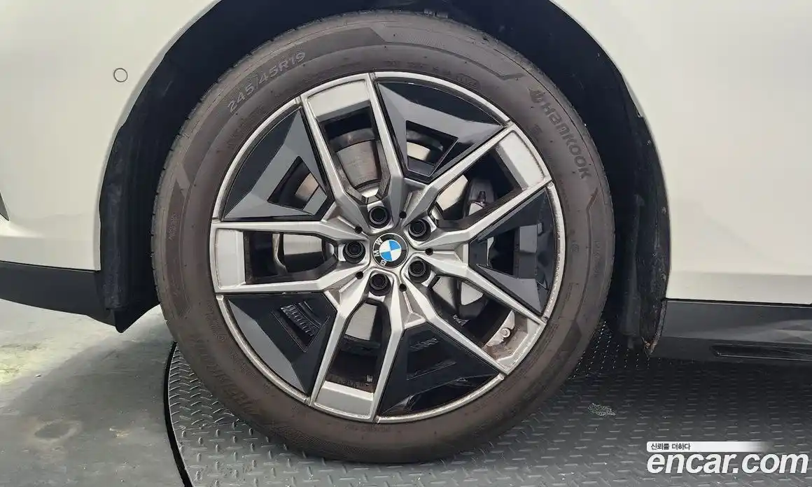 BMW 5-Series 2024 2.0 Автомат в Москве № 153158, фото 20