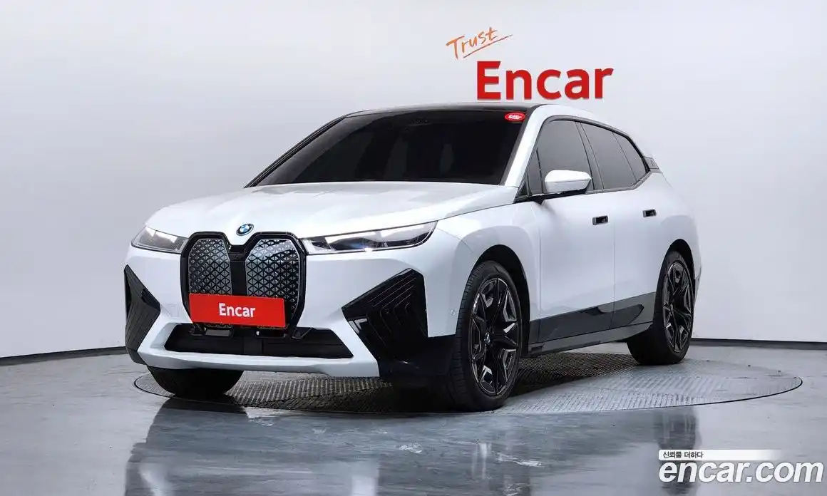 BMW iX 2024 0.3 Автомат в Москве № 153973, фото 1