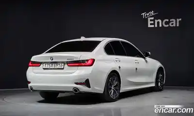 BMW 3-Series 2021 2.0 Автомат в Москве № 154760, миниатюра 2