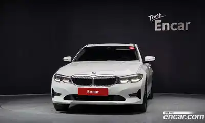 BMW 3-Series 2021 2.0 Автомат в Москве № 154760, миниатюра 3