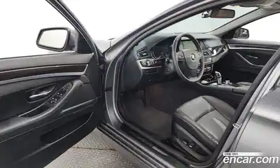 BMW 5-Series 2013 2.0 Автомат в Москве № 157473, миниатюра 3