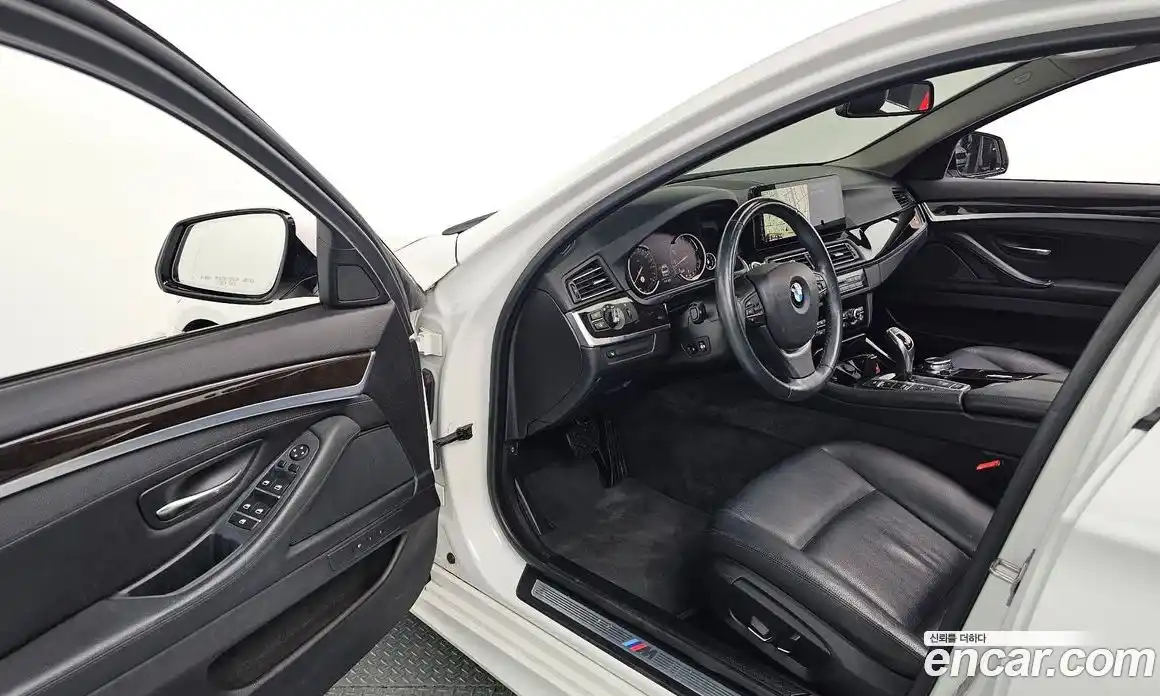 BMW 5-Series 2016 2.0 Автомат в Москве № 158077, фото 19