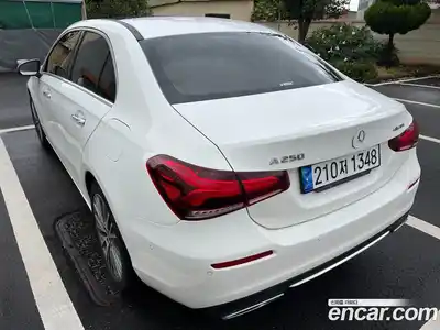 Mercedes-Benz A-Class 2022 2.0 Автомат в Москве № 160525, миниатюра 4