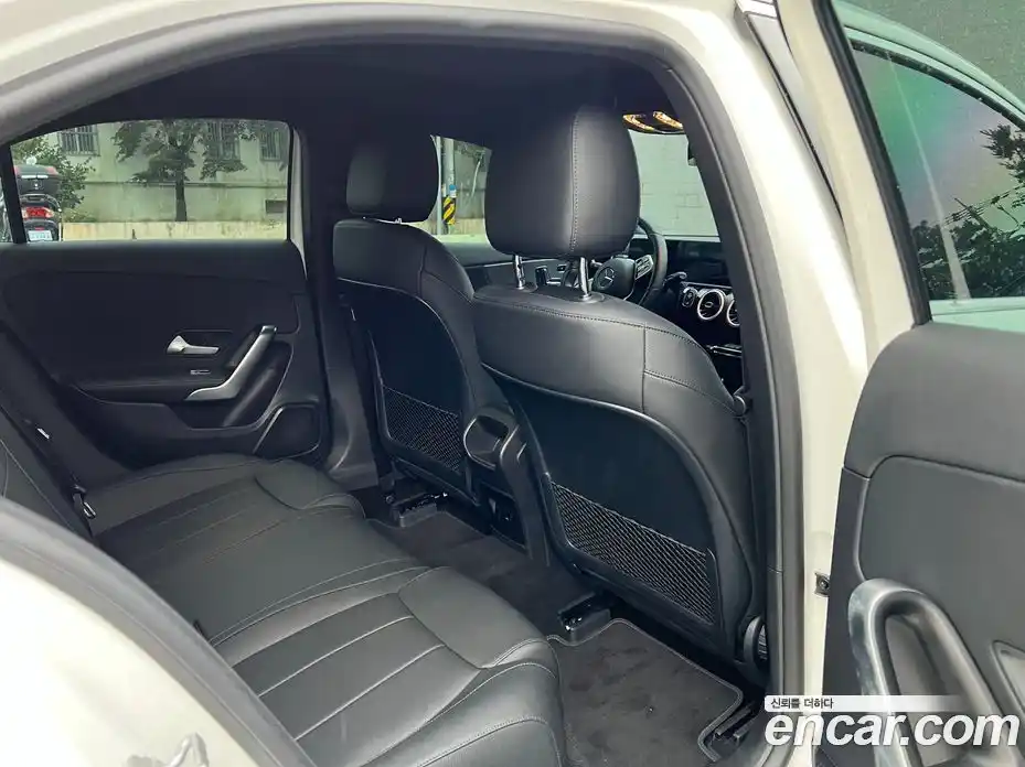 Mercedes-Benz A-Class 2022 2.0 Автомат в Москве № 160525, фото 8