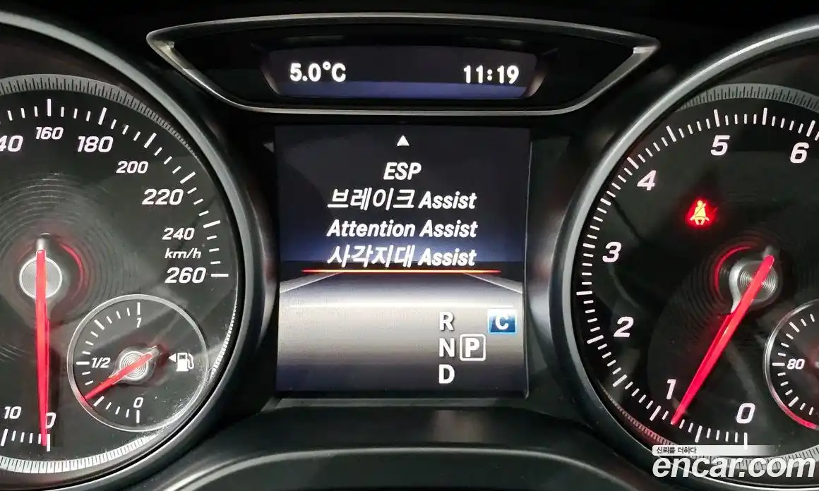 Mercedes-Benz GLA-Class 2019 2.0 Автомат в Москве № 160782, фото 17