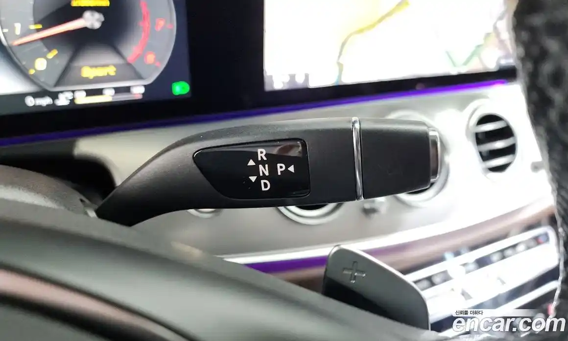 Mercedes-Benz E-Class 2017 2.0 Автомат в Москве № 160847, фото 14