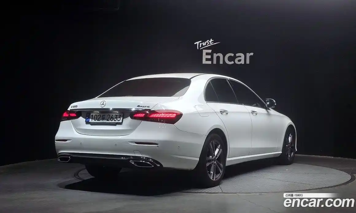 Mercedes-Benz E-Class 2022 2.0 Автомат в Москве № 161205, фото 9