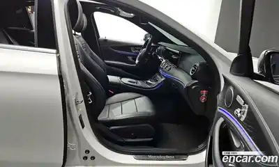 Mercedes-Benz E-Class 2021 1.9 Автомат в Москве № 161896, миниатюра 11