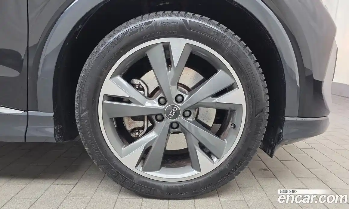 Audi Q4 e-tron 2023 0.2 Автомат в Москве № 162741, фото 1