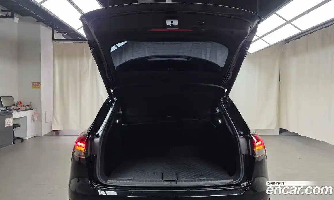 Audi Q4 e-tron 2023 0.2 Автомат в Москве № 162741, фото 11