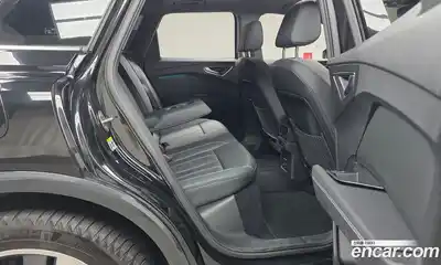 Audi Q4 e-tron 2023 0.2 Автомат в Москве № 162741, миниатюра 12