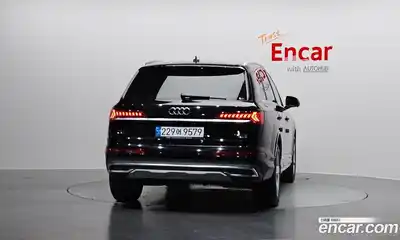 Audi Q7 2022 3.0 Автомат в Москве № 163333, миниатюра 4
