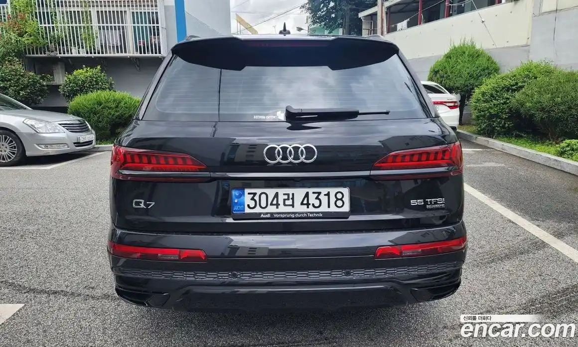 Audi Q7 2023 3.0 Автомат в Москве № 163960, фото 4