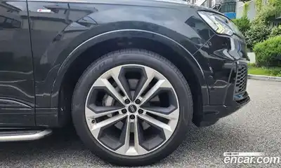 Audi Q7 2023 3.0 Автомат в Москве № 163960, миниатюра 5