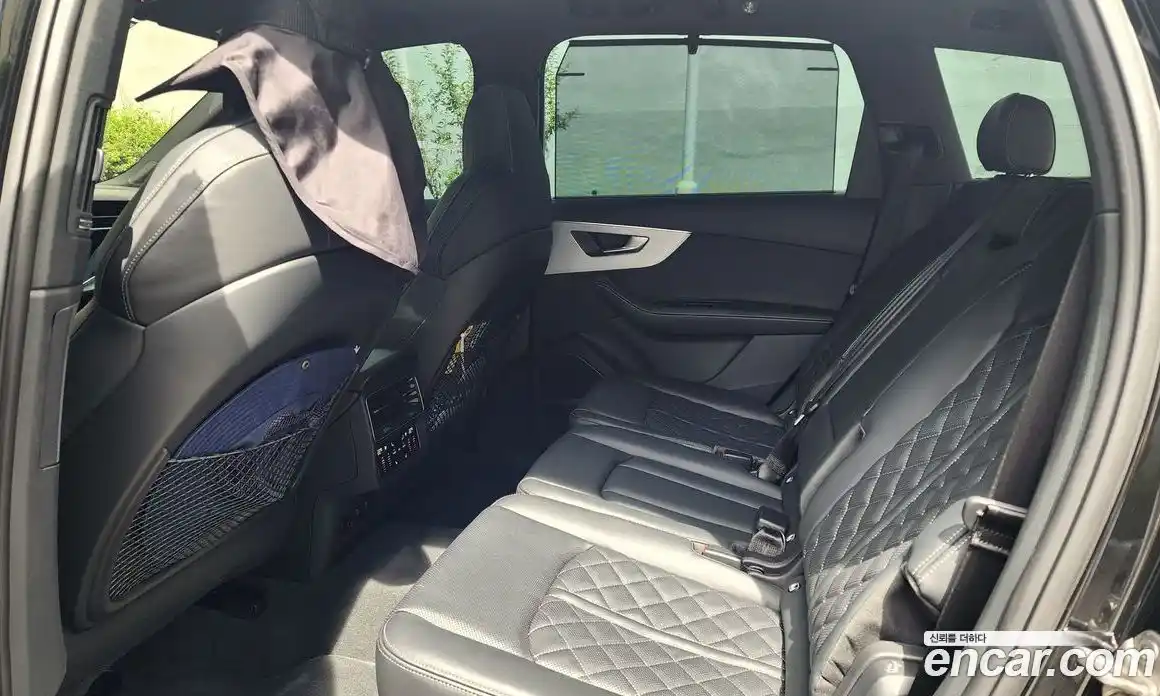 Audi Q7 2023 3.0 Автомат в Москве № 163960, фото 10