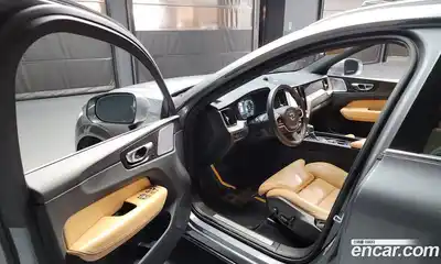 Volvo XC60 2018 2.0 Автомат в Москве № 164568, миниатюра 12