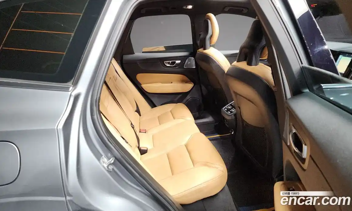 Volvo XC60 2018 2.0 Автомат в Москве № 164568, фото 20