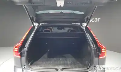 Volvo XC60 2018 2.0 Автомат в Москве № 164568, миниатюра 3