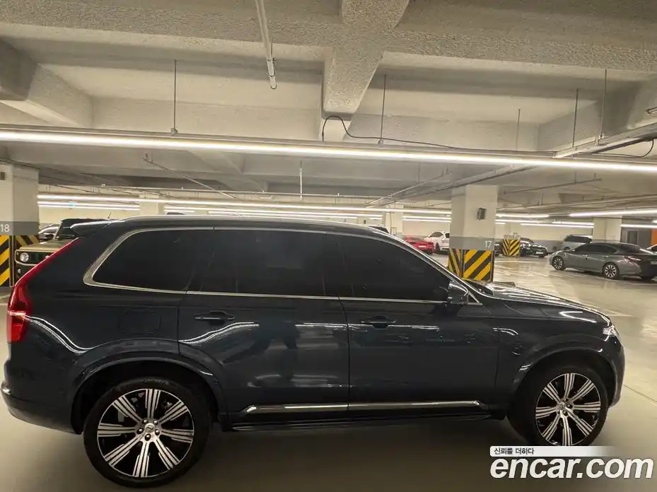 Volvo XC90 2024 2.0 Автомат в Москве № 164744, фото 4