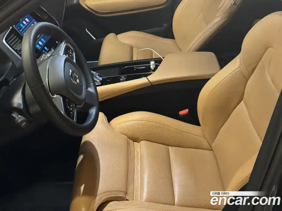 Volvo XC90 2024 2.0 Автомат в Москве № 164744, фото 7