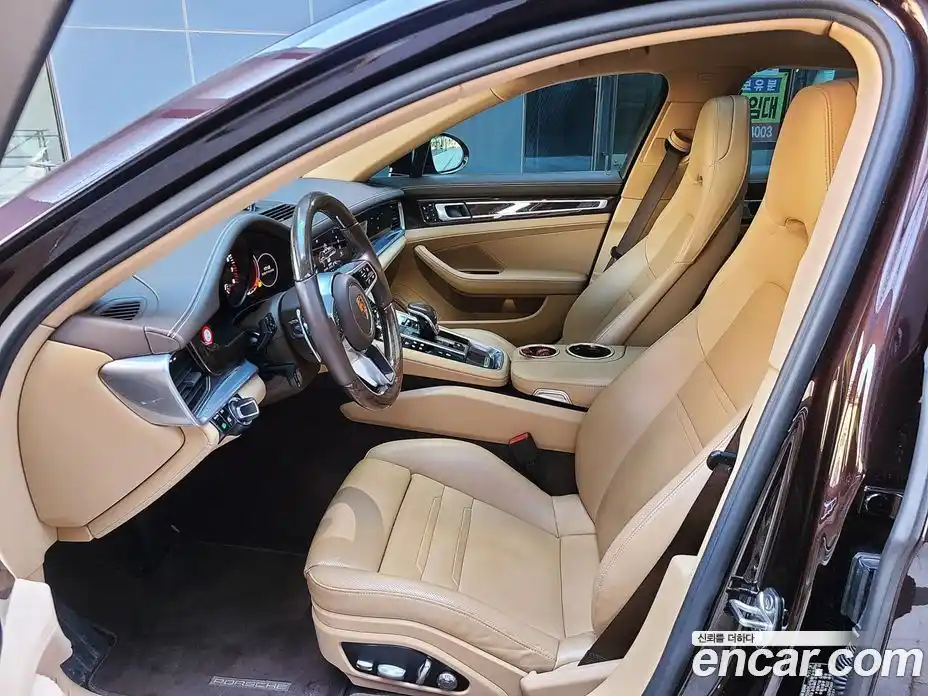 Porsche Panamera 2018 3.0 Автомат в Москве № 165910, фото 4
