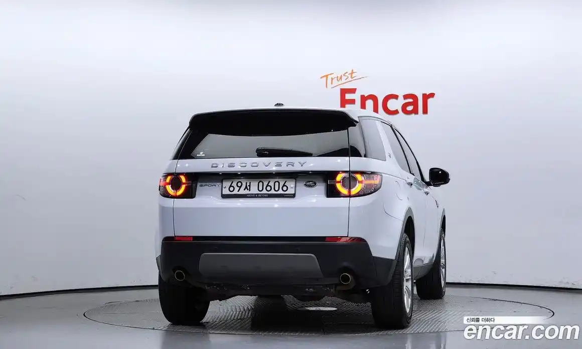 Land Rover Discovery Sport 2016 2.0 Автомат в Москве № 166458, фото 17