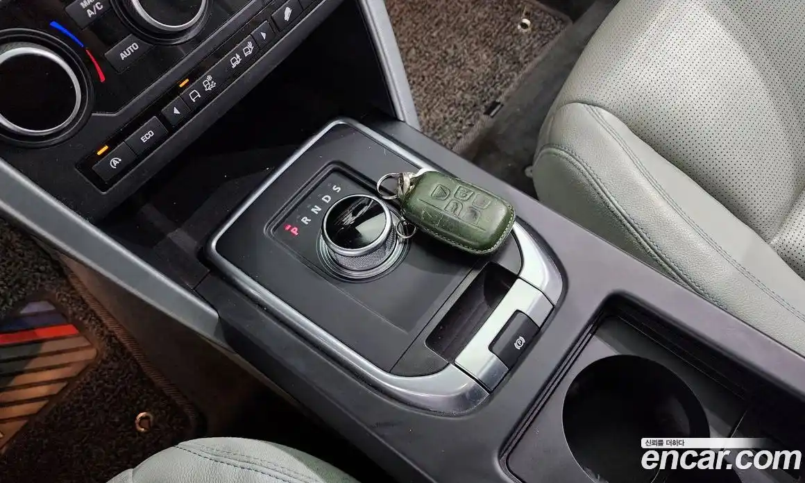 Land Rover Discovery Sport 2016 2.0 Автомат в Москве № 166458, фото 18