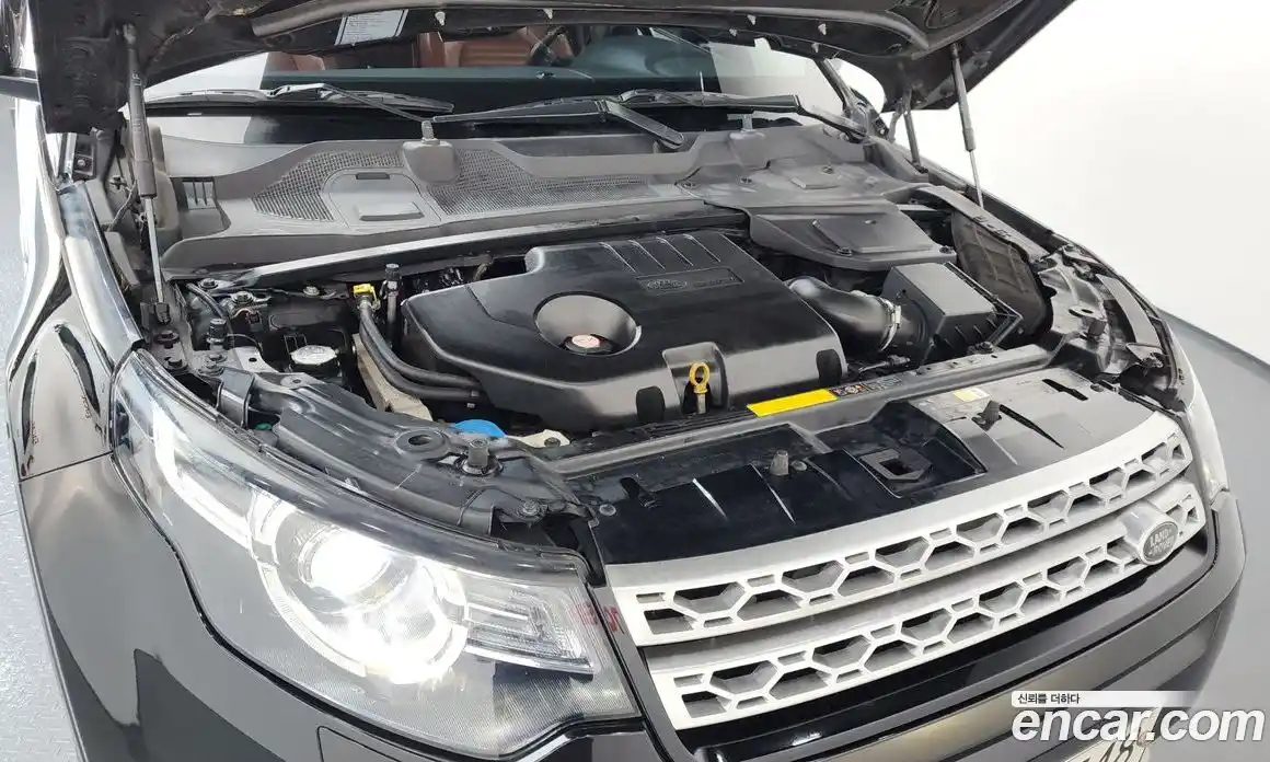 Land Rover Discovery Sport 2016 2.0 Автомат в Москве № 166565, фото 3