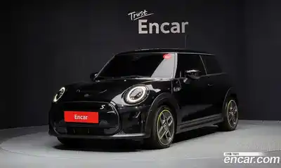 Mini Cooper 2024 Автомат в Москве № 167066, миниатюра 4