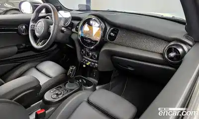 Mini Cooper 2024 Автомат в Москве № 167066, миниатюра 5