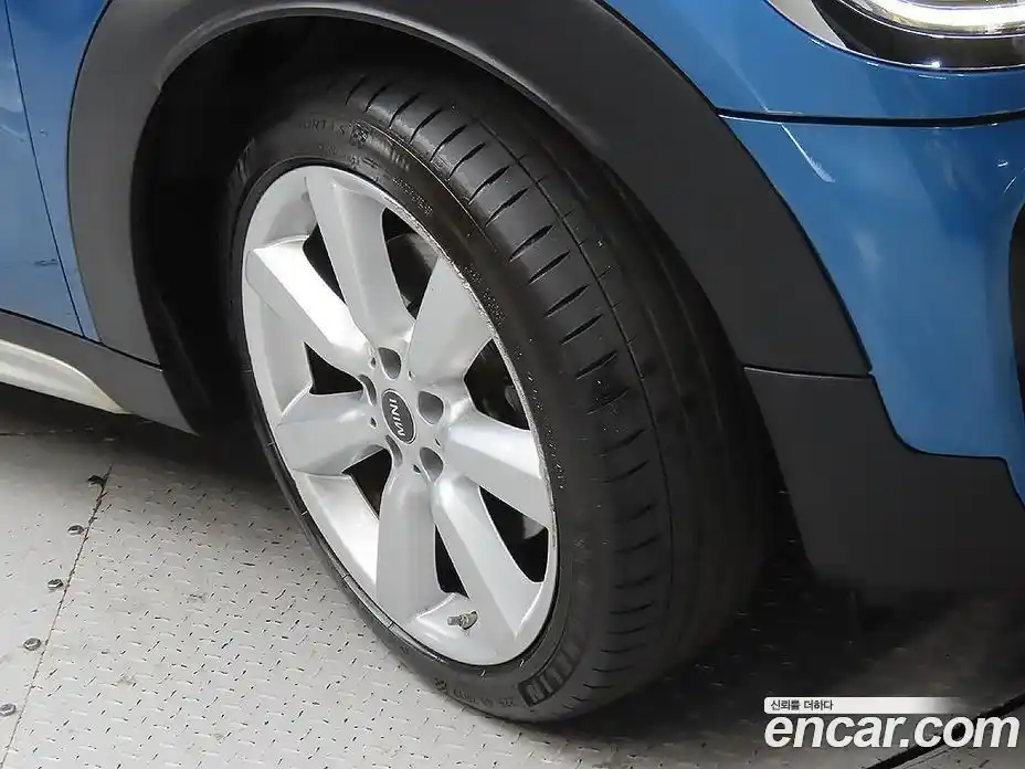 Mini Countryman 2018 2.0 Автомат в Москве № 167491, фото 5