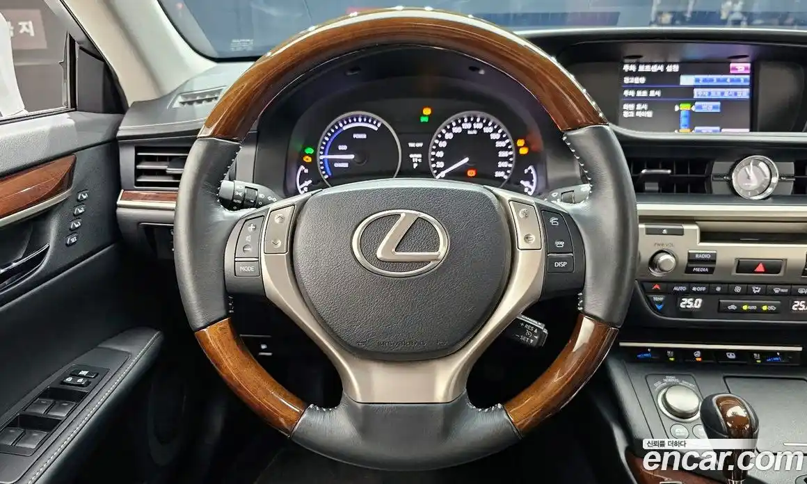 Lexus ES 2013 2.5 Автомат в Москве № 168127, фото 13