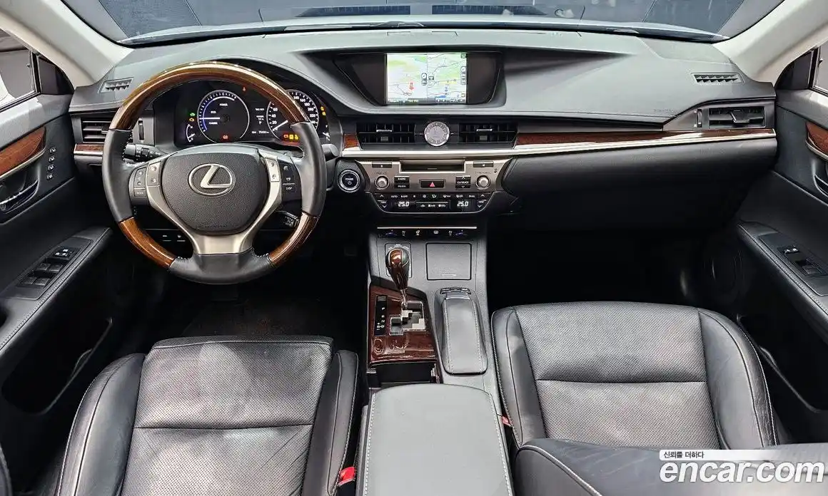 Lexus ES 2013 2.5 Автомат в Москве № 168127, фото 19