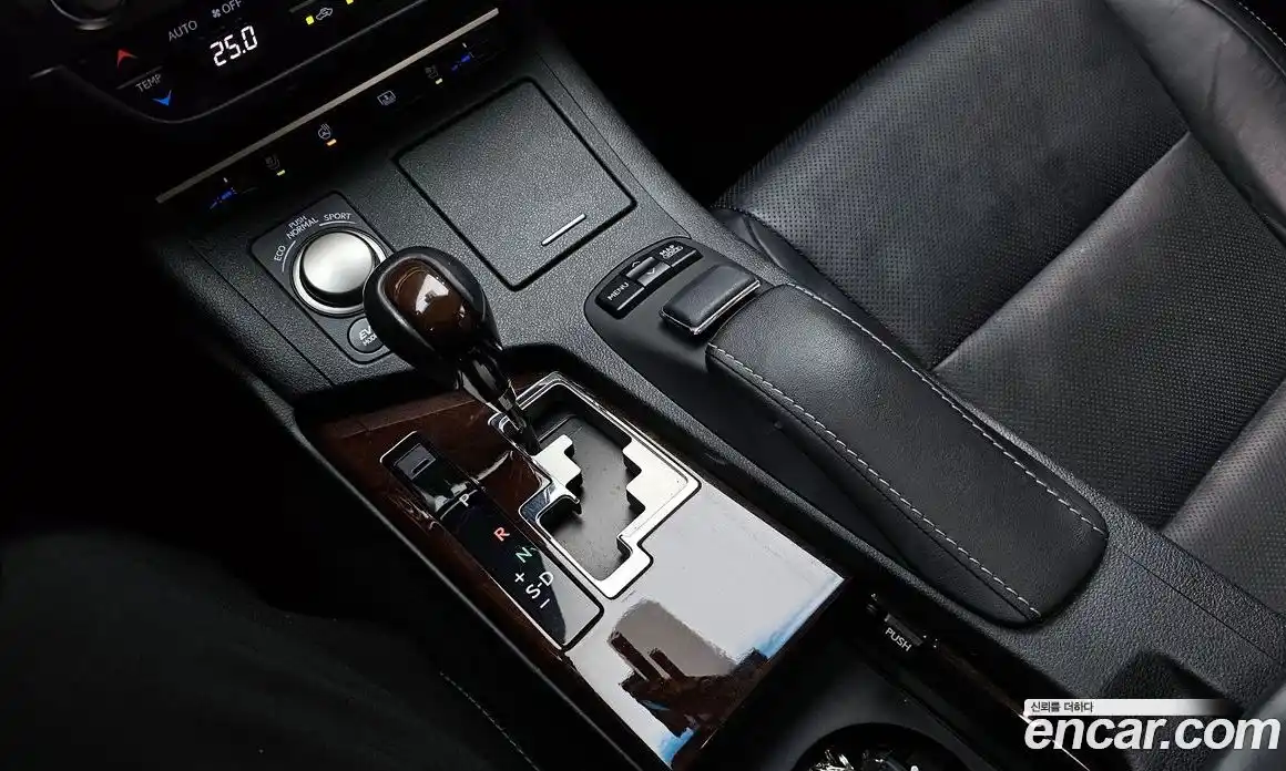 Lexus ES 2013 2.5 Автомат в Москве № 168127, фото 10