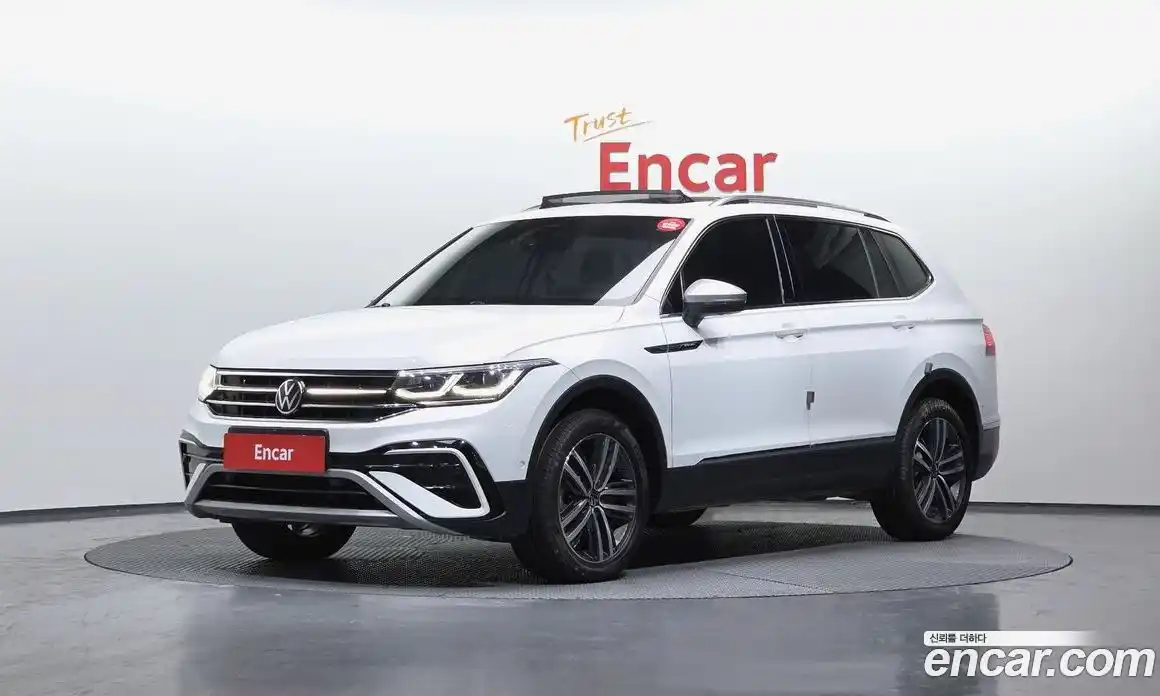 Volkswagen Tiguan 2023 2.0 Автомат в Москве № 168608, фото 20
