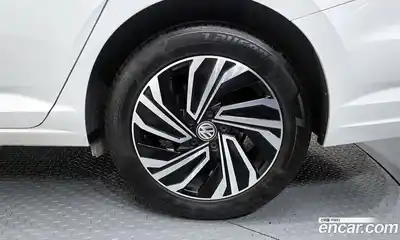 Volkswagen Jetta 2020 1.4 Автомат в Москве № 168776, миниатюра 2