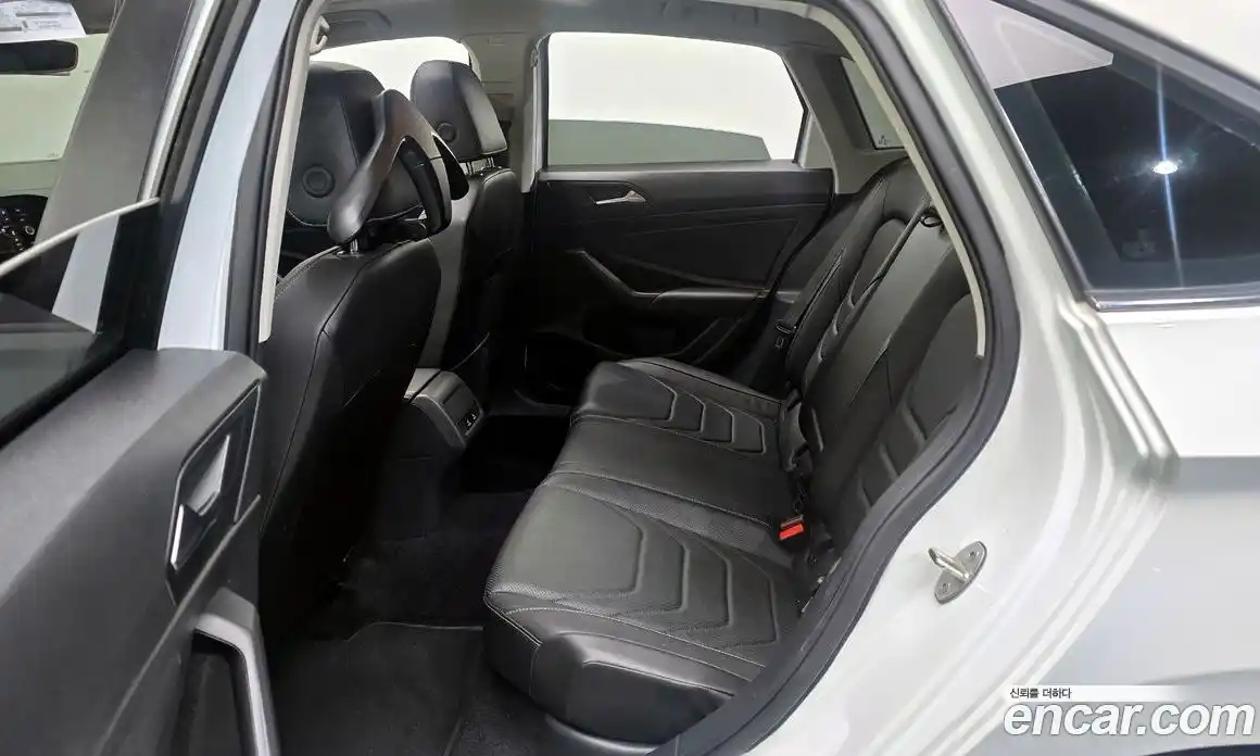 Volkswagen Jetta 2020 1.4 Автомат в Москве № 168776, фото 7