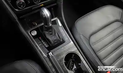 Volkswagen Passat 2018 2.0 Автомат в Москве № 168866, миниатюра 9