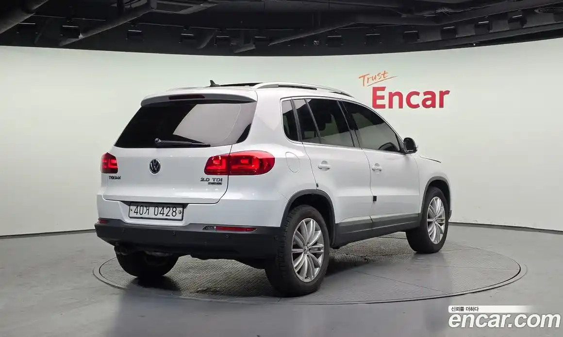 Volkswagen Tiguan 2016 2.0 Автомат в Москве № 169098, фото 7