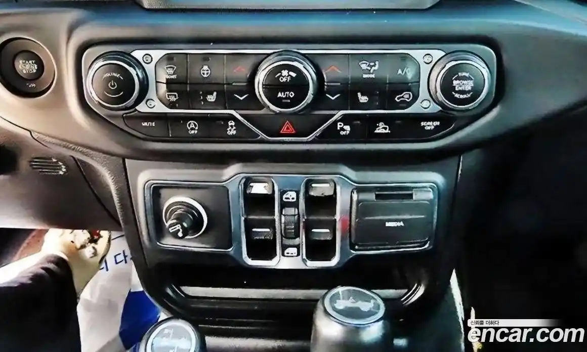 Jeep Wrangler 2021 2.0 Автомат в Москве № 170003, фото 13