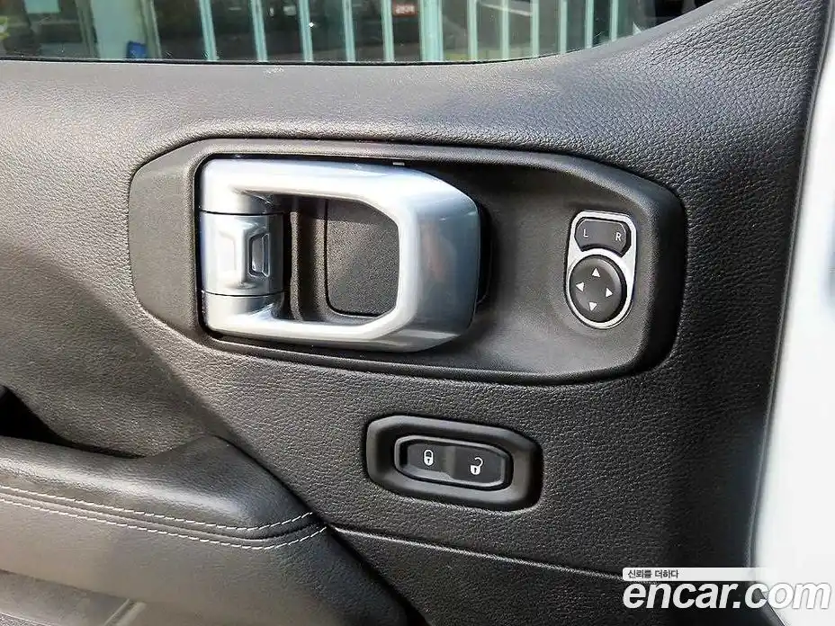 Jeep Wrangler 2021 2.0 Автомат в Москве № 170003, фото 19