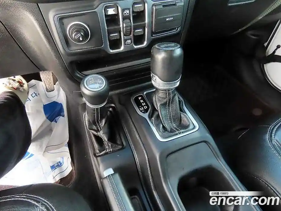 Jeep Wrangler 2021 2.0 Автомат в Москве № 170003, фото 9