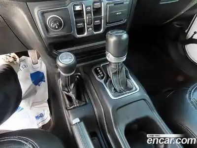 Jeep Wrangler 2021 2.0 Автомат в Москве № 170003, миниатюра 9