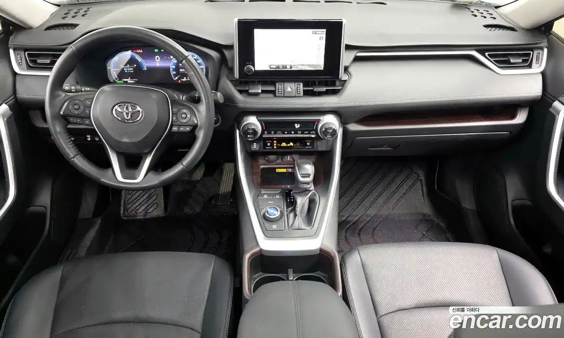 Toyota RAV4 2024 2.5 Автомат в Москве № 170125, фото 19