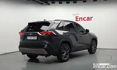 Toyota RAV4 2024 2.5 Автомат в Москве № 170125, миниатюра 9