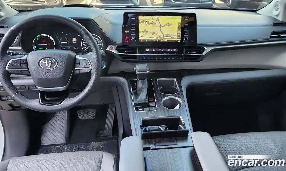 Toyota Sienna 2021 2.5 Автомат в Москве № 170350, фото 16