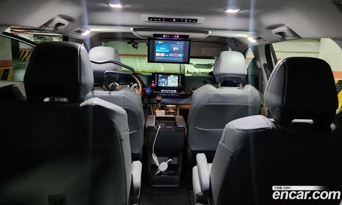 Toyota Sienna 2021 2.5 Автомат в Москве № 170350, фото 18