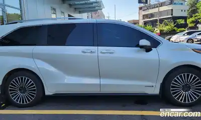 Toyota Sienna 2021 2.5 Автомат в Москве № 170350, миниатюра 6