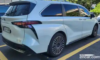 Toyota Sienna 2021 2.5 Автомат в Москве № 170350, миниатюра 7
